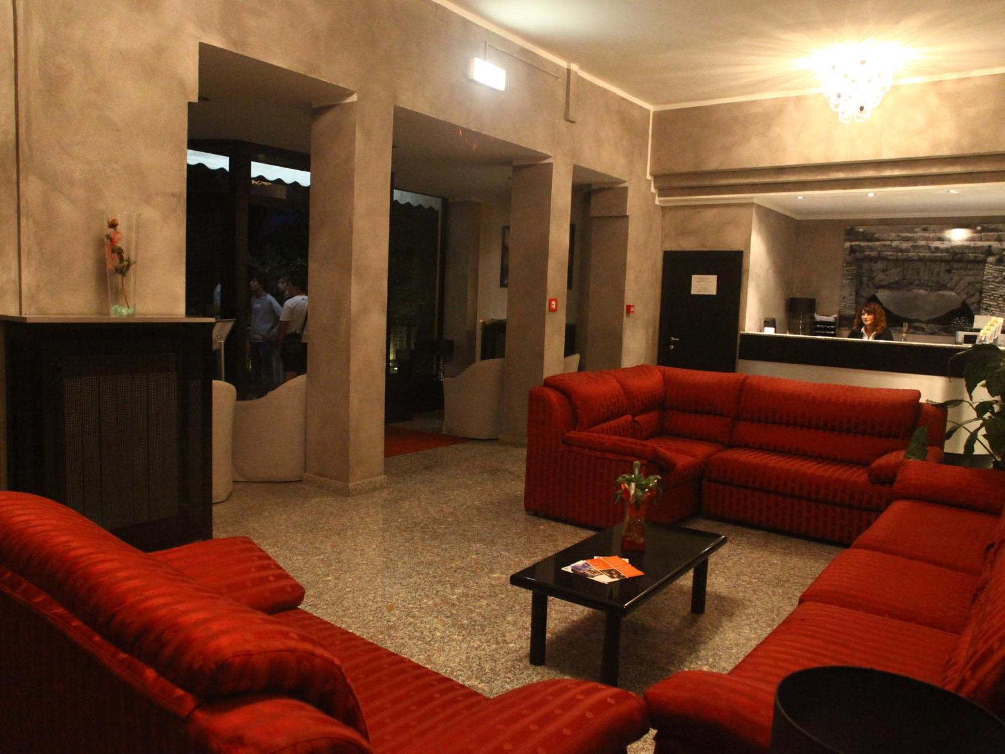 Hotel Pineta Cagli Exterior foto